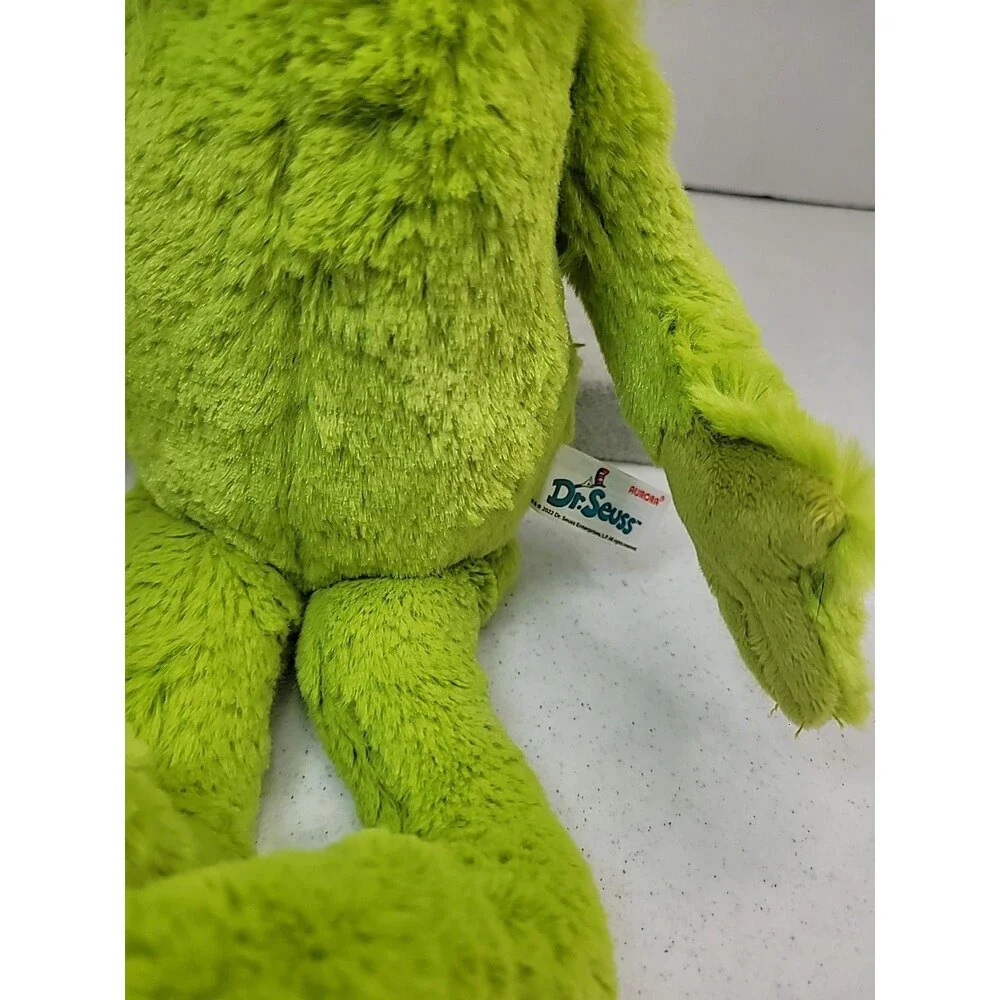 2022 Aurora Dr. Seuss The Grinch 15